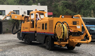 TSR2010 砼湿喷台车